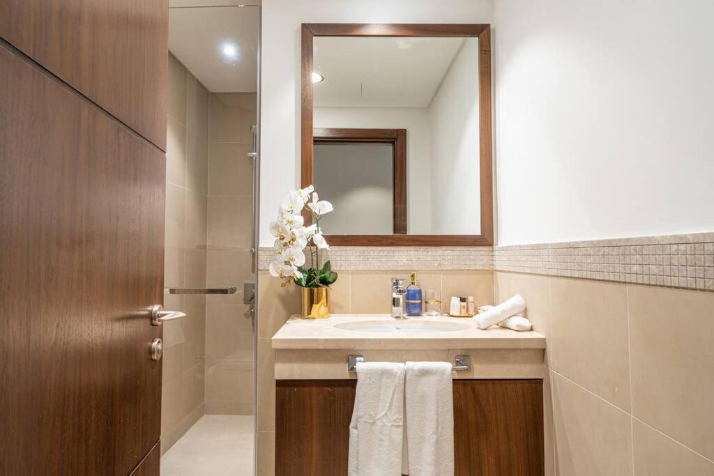 First Class 3br With Full Burj Khalifa And Fountain View Apartamento Dubái