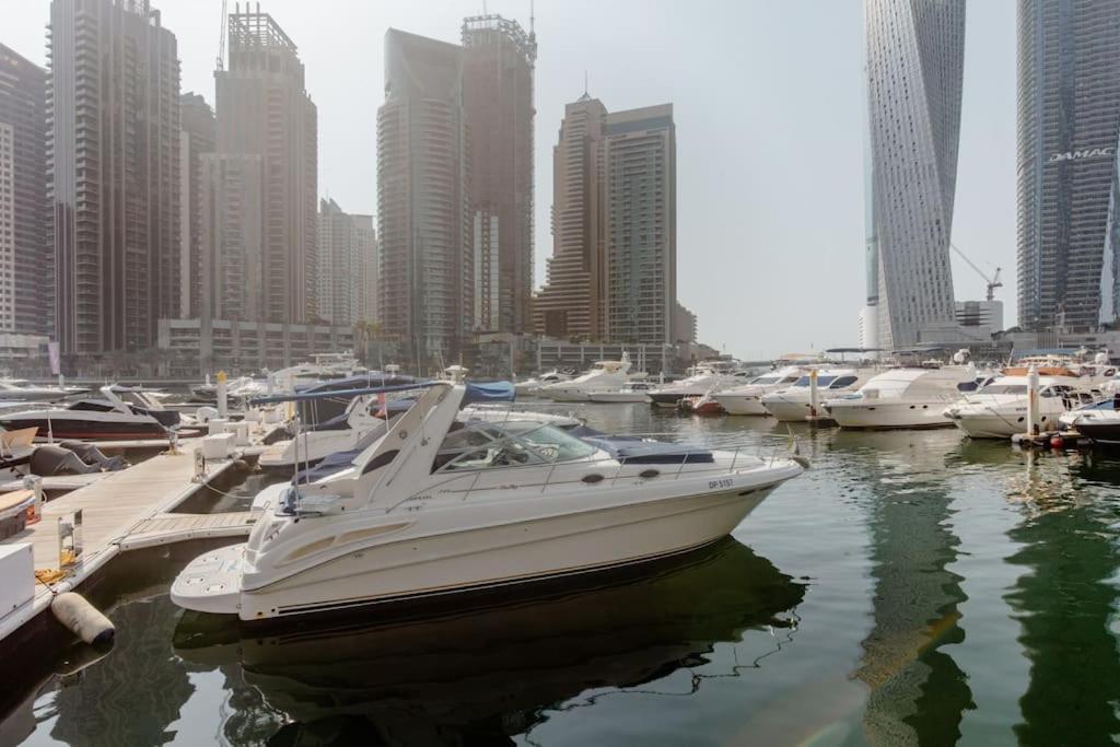 Lejlighed 1br Fendi Unit In Damac Heights On 65th Floor Dubai
