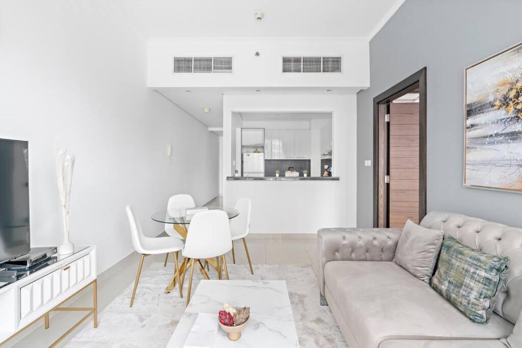 Stonetree - Modern 1br Near Marina Mall Appartement