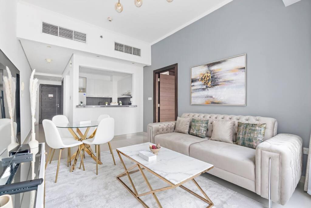 Stonetree - Modern 1br Near Marina Mall Appartement