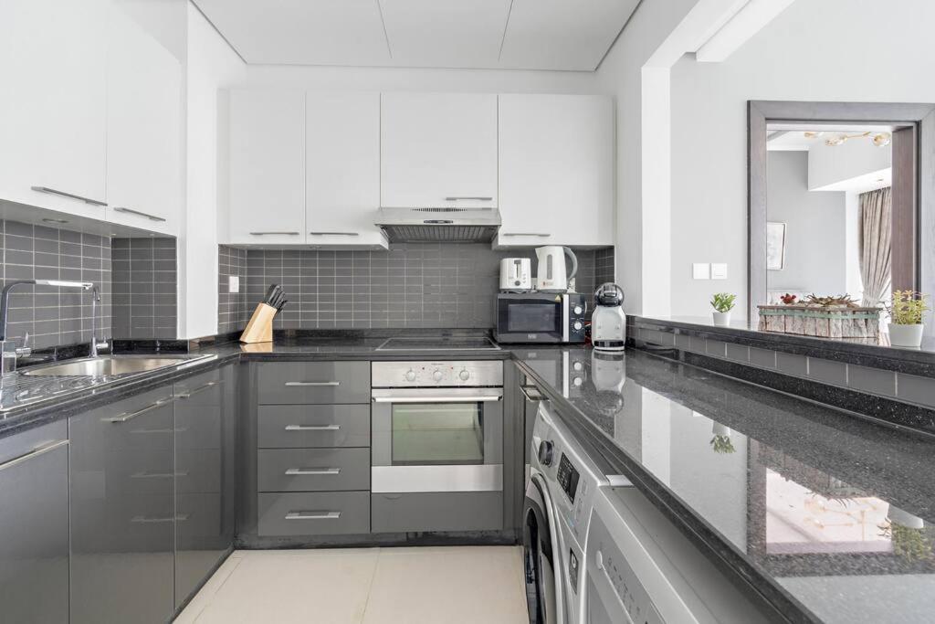 Stonetree - Modern 1br Near Marina Mall * Dubaï