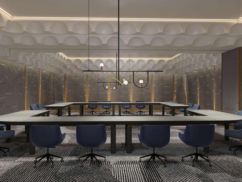 So/ Uptown Hotel