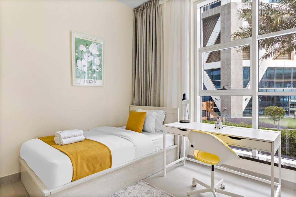Stonetree - Furnished 2 Bedroom With Maids In Marina * Dubaï