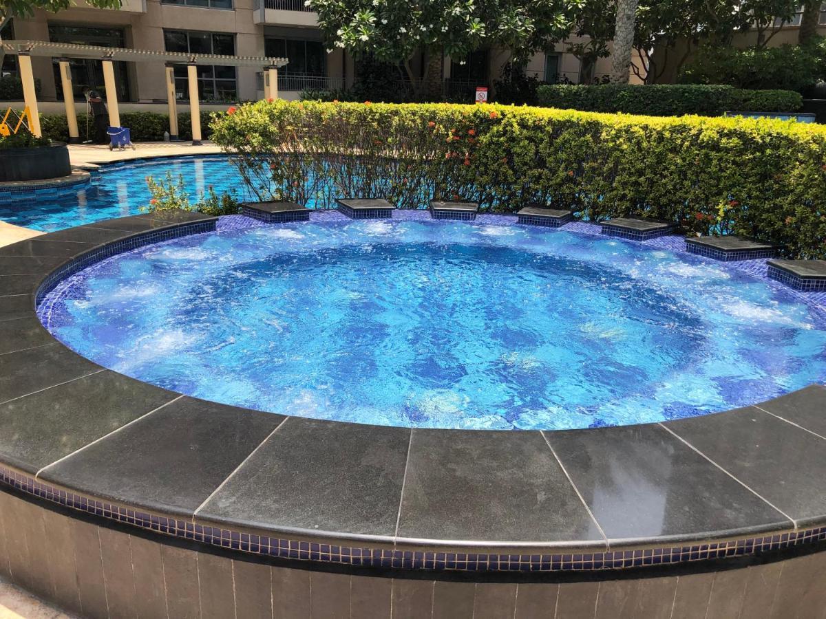 Ultimate 2 Bedroom Next To Burj Khalifa With Opera With Fountain Views * Dubai