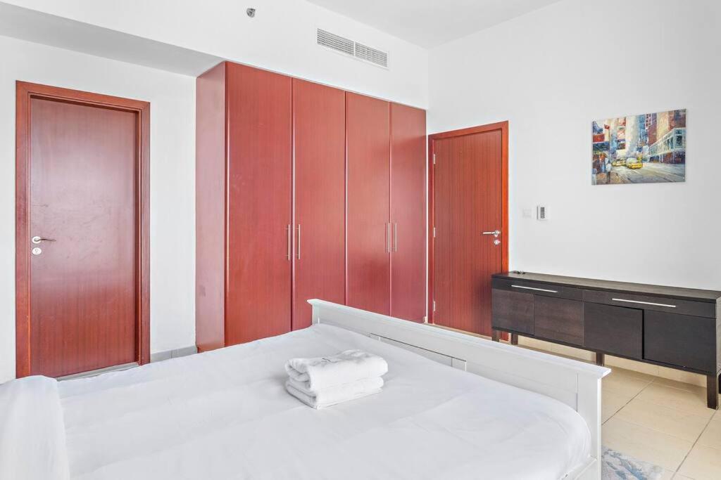 Stonetree - Beautiful 1br With Partial Sea View Appartement
