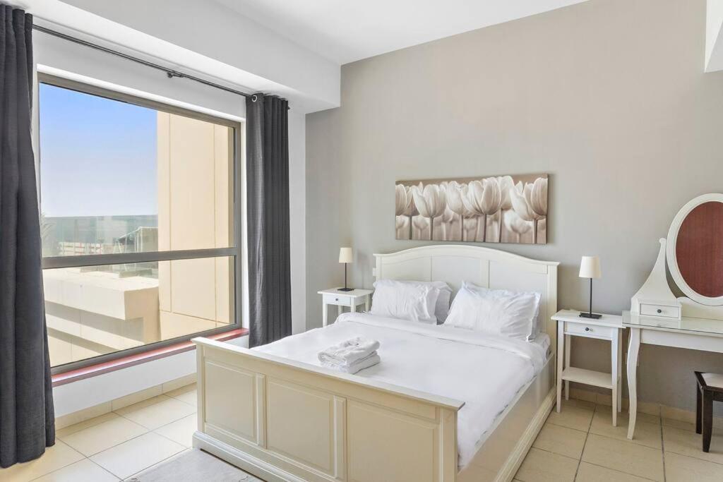 Stonetree - Beautiful 1br With Partial Sea View Appartement