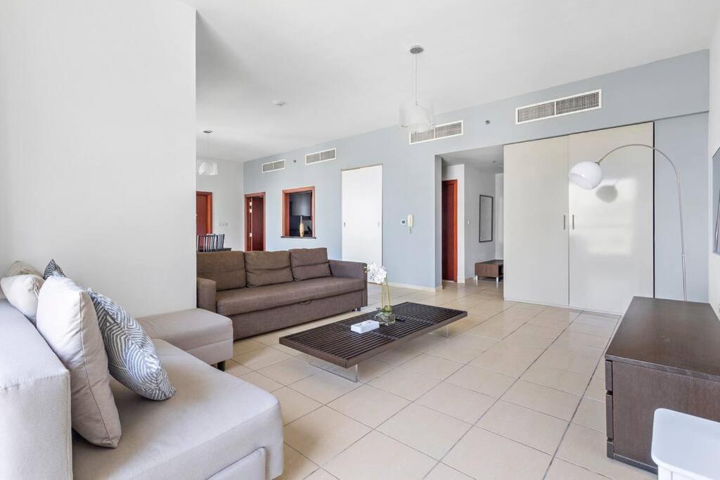 Stonetree - Beautiful 1br With Partial Sea View