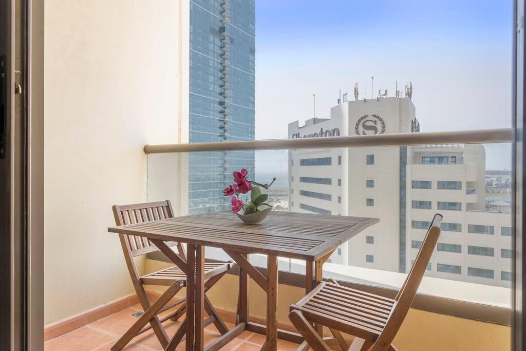 Appartement Stonetree - Beautiful 1br With Partial Sea View *