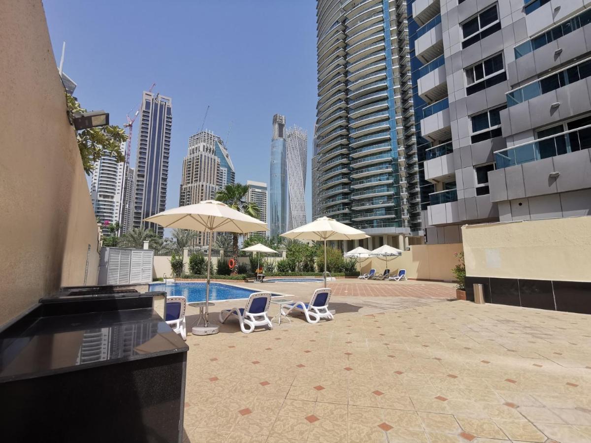 1 Bedroom Renovated In Marina Diamond 3 Close To Tram And Metro * Dubái