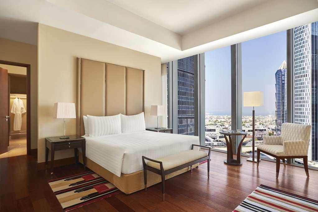 Hotel Anantara Downtown *