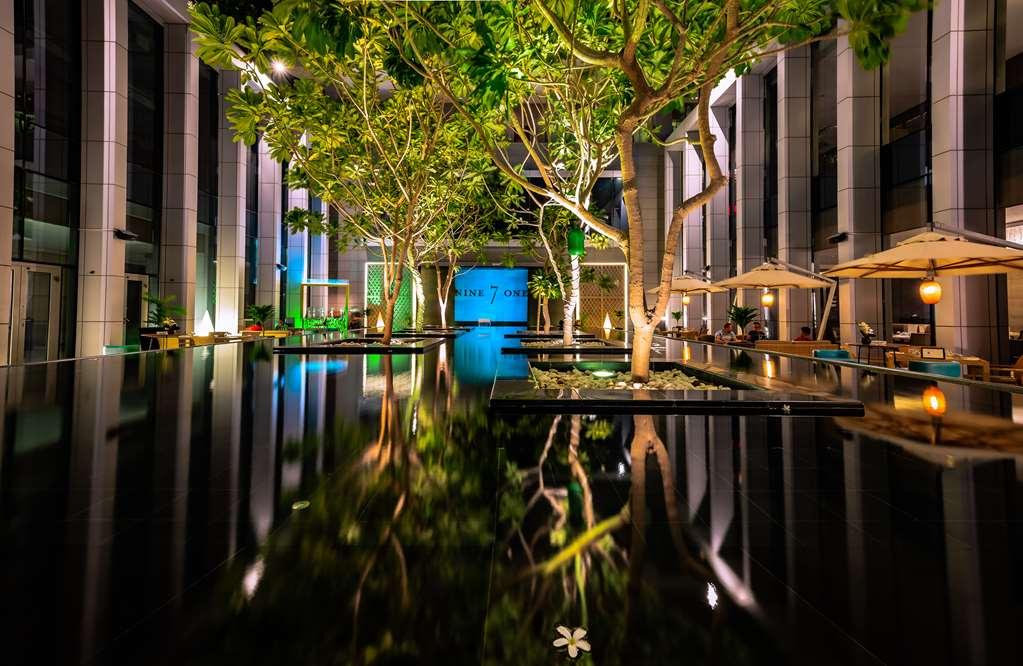 Hotel Anantara Downtown *