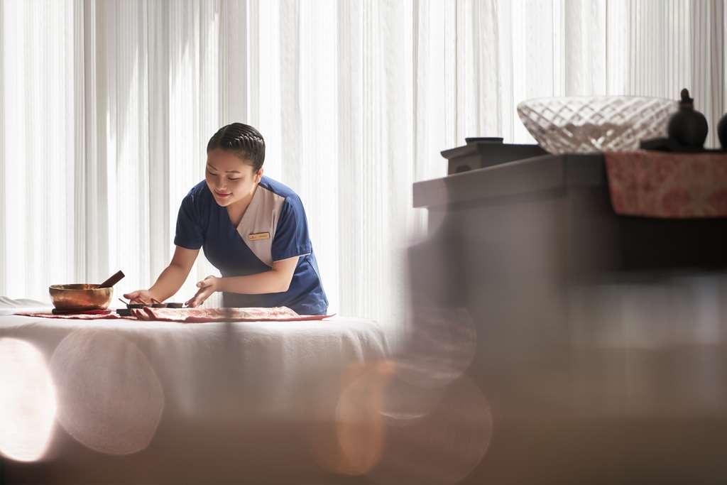 Anantara Downtown Hotel