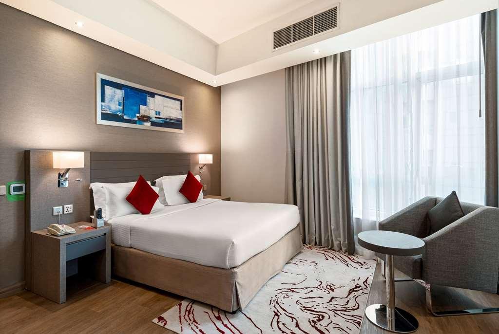 Hotel Ramada Barsha Heights