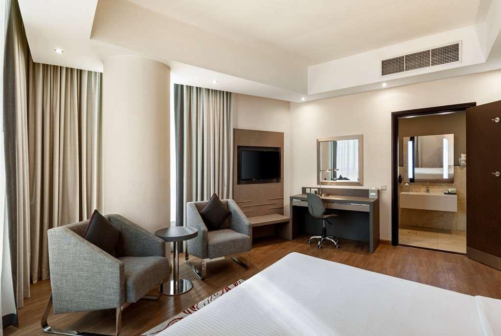 Hotel Ramada Barsha Heights