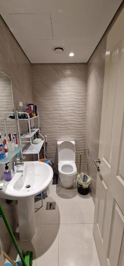 South Residential District, Al Maktoum Airport Hostal