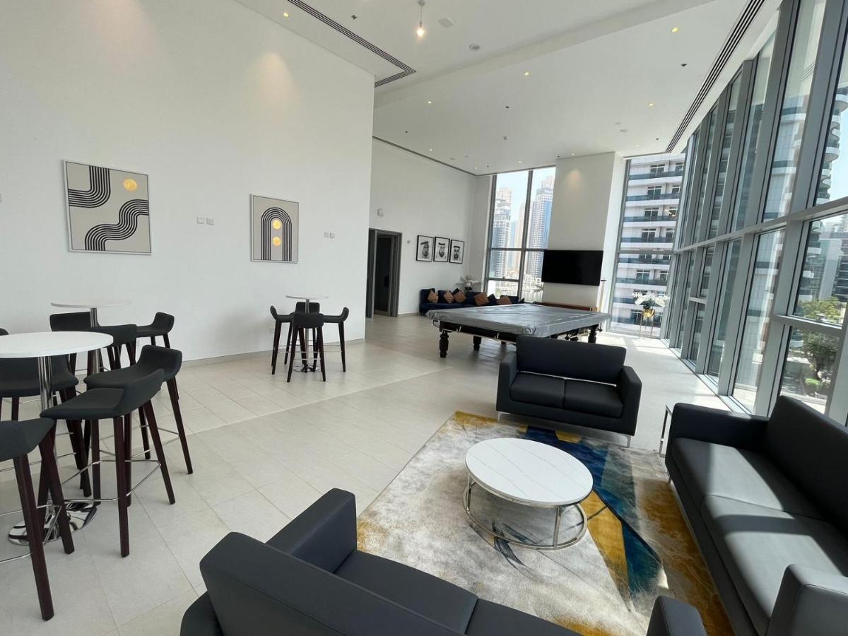 Stella Maris, Marina Dubai