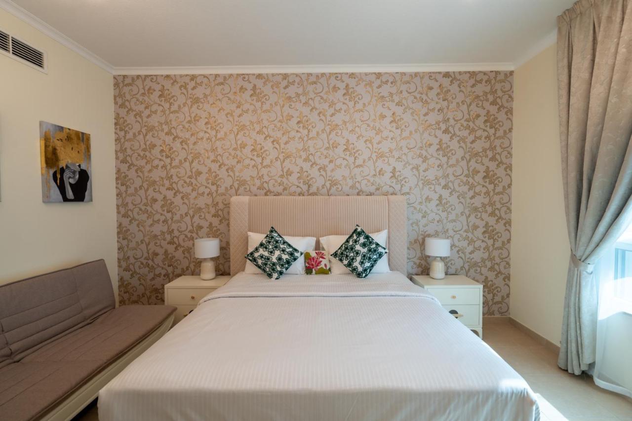 Apartament Ina Homes - 2bhk Residences Tower 1 *