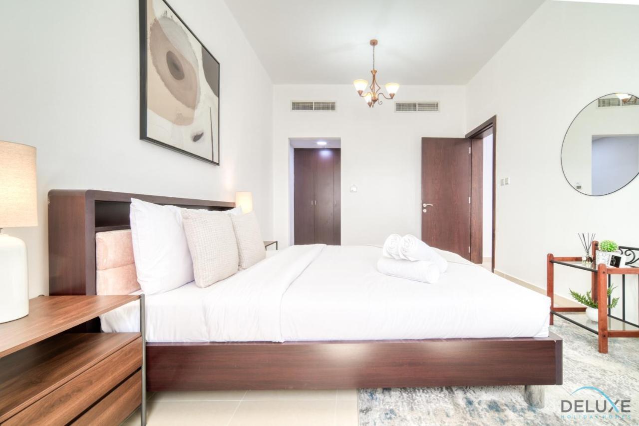 Ritzy 1br At Global Golf 2 Sports By Deluxe Homes Dubai