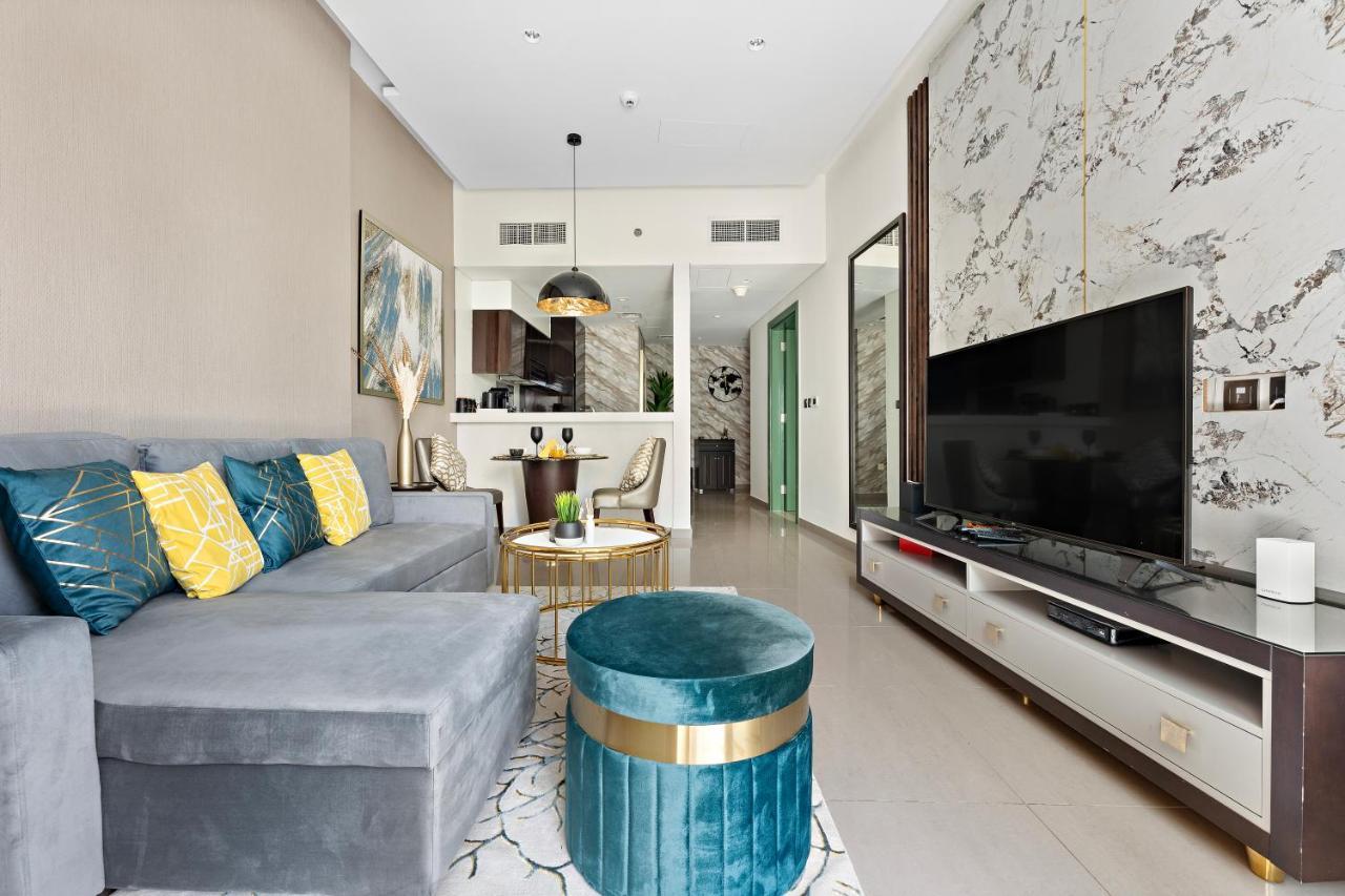 Apartamento Luxe 1br Sleeps 4, Near Burj Khalifa And Mall With Pool And Free Parking