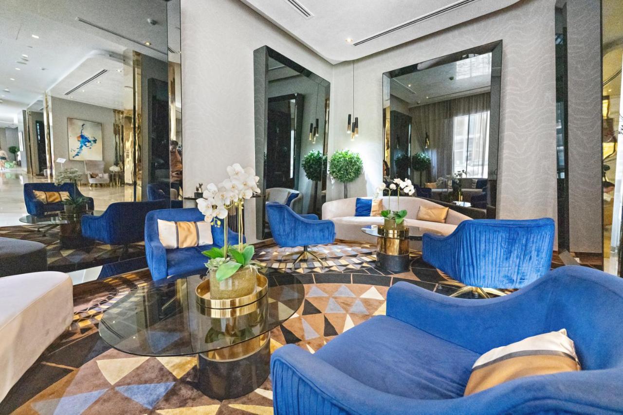Luxe 1br Sleeps 4, Near Burj Khalifa And Mall With Pool And Free Parking * Dubái