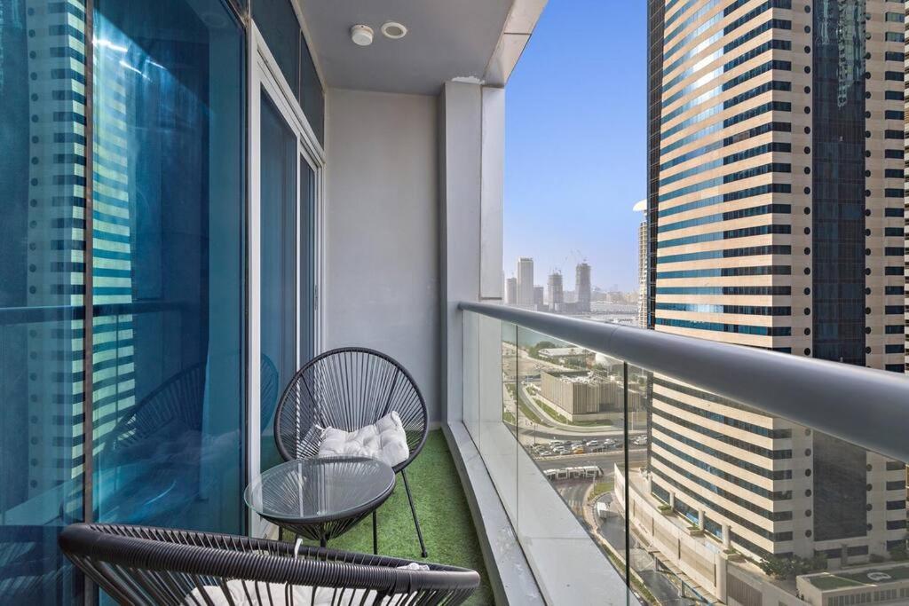 Stonetree - Bright & Modish 1br Dubai