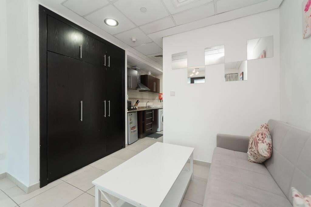 Stonetree - Fully Furnished With Spacious Balcony Dubaï