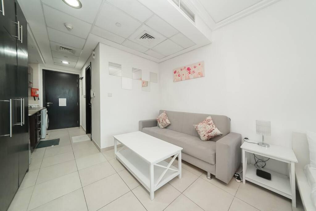 Stonetree - Fully Furnished With Spacious Balcony Appartement Dubaï