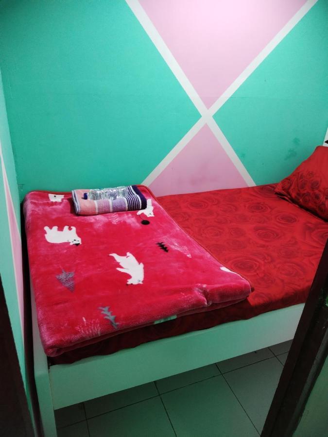 Sharaf Dg Metro Partition Private Very Very Small - Flat 39-01# Apartment *