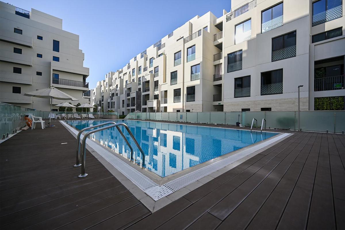 Lovely New 1 Bed Apt - Mirdif Hills Avenue Appartement Dubaï