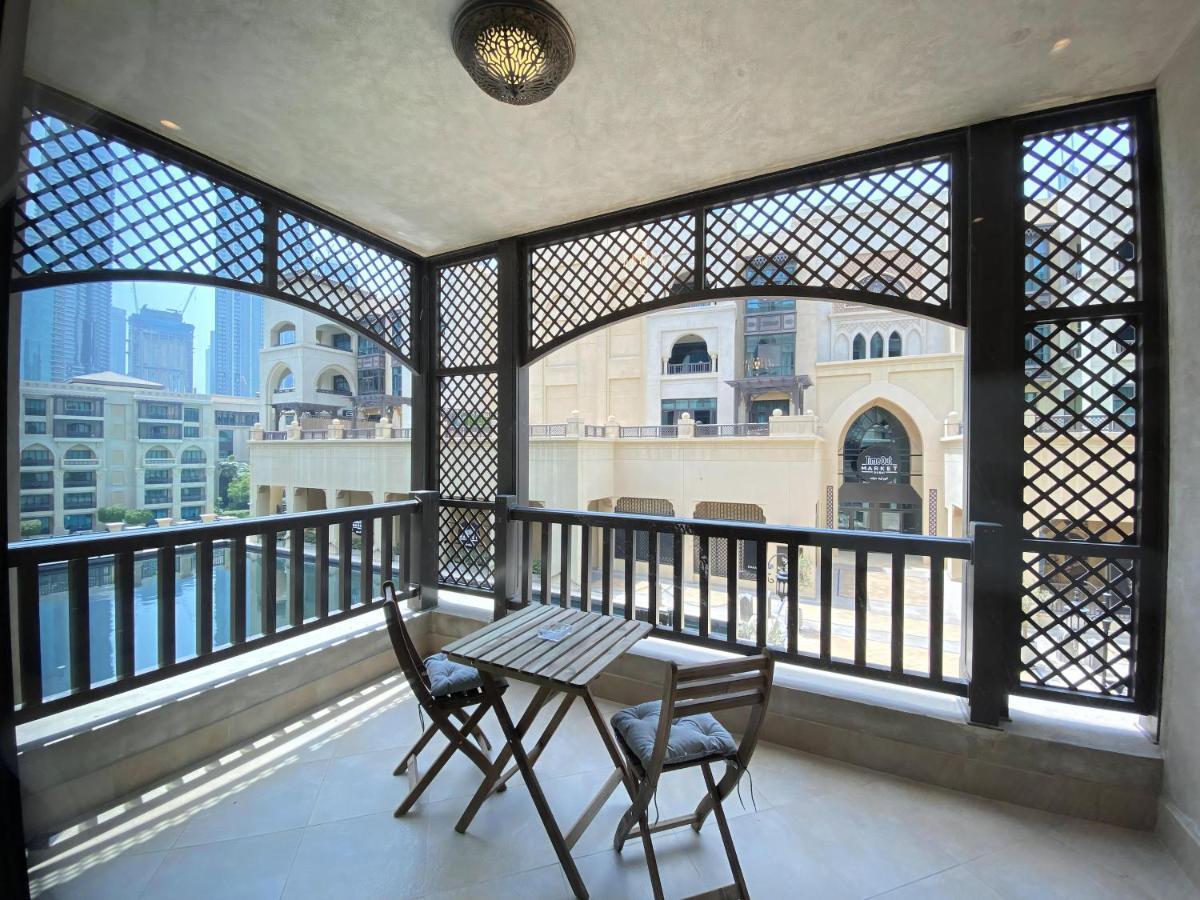 Lux I Souk Al Bahar I Burj Khalifa Views Lägenhet Dubai