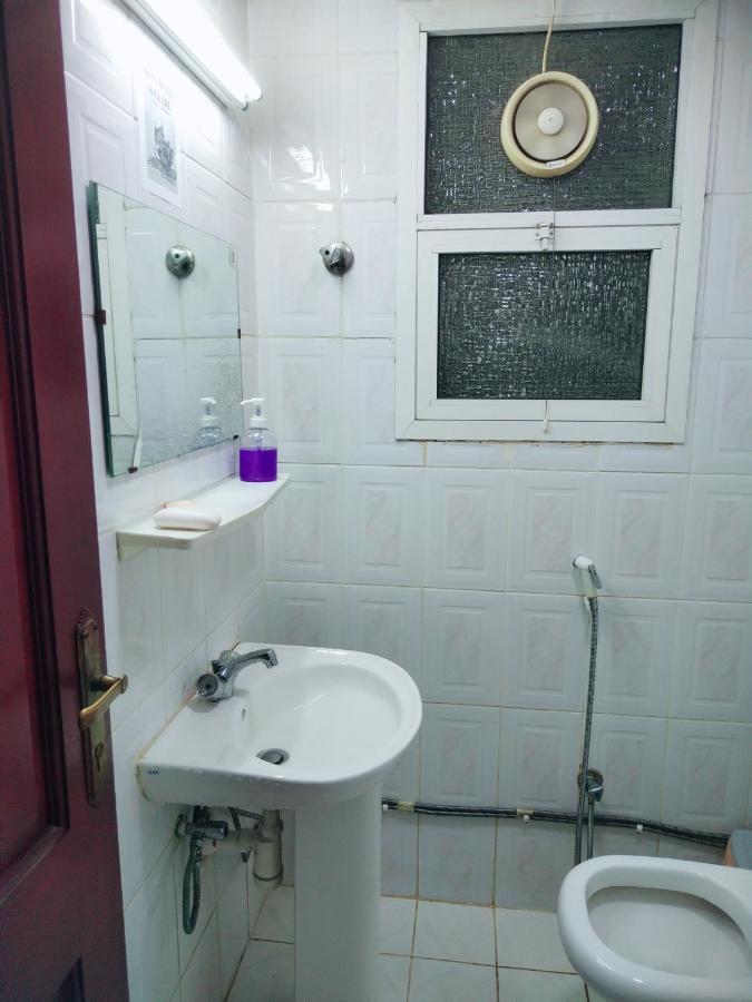 Apartamento Sharaf Dg Metro Partition Private - 39 Flat-03# *