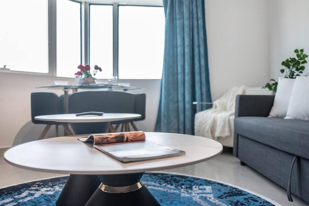 Premium 1bhk Near Metro Station Marina & Jbr Apartamento *