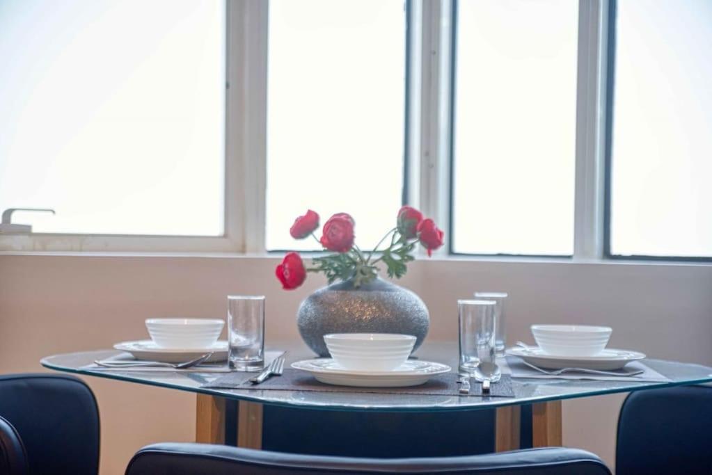Premium 1bhk Near Metro Station Marina & Jbr * Dubai
