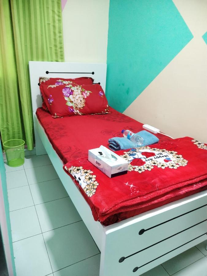Apartamento Sharaf Dg Metro Partition Private - 39 Flat-03# Dubái