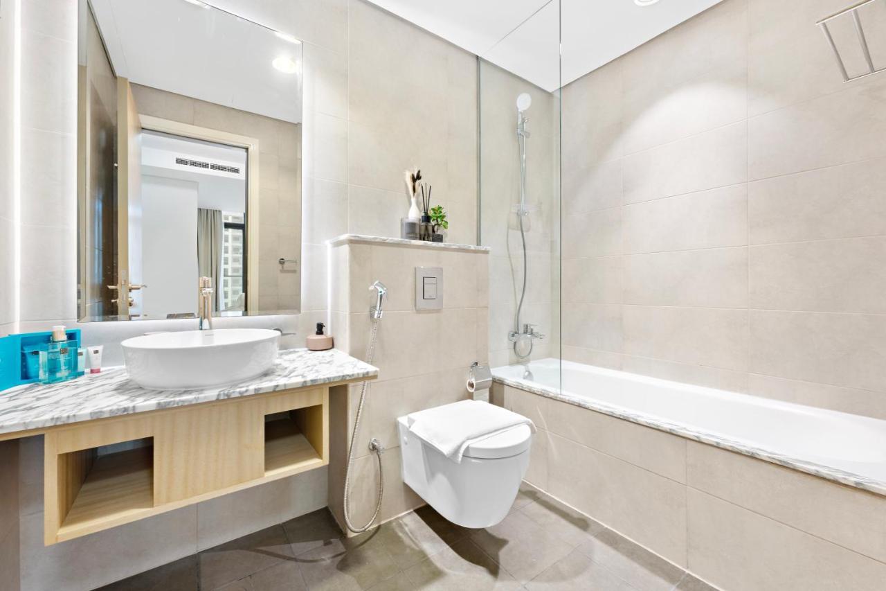 Appartement Full Burj Khalifa View Lux 2bedroom With Rooftop Pool Location In Paramount Midtown Dubai
