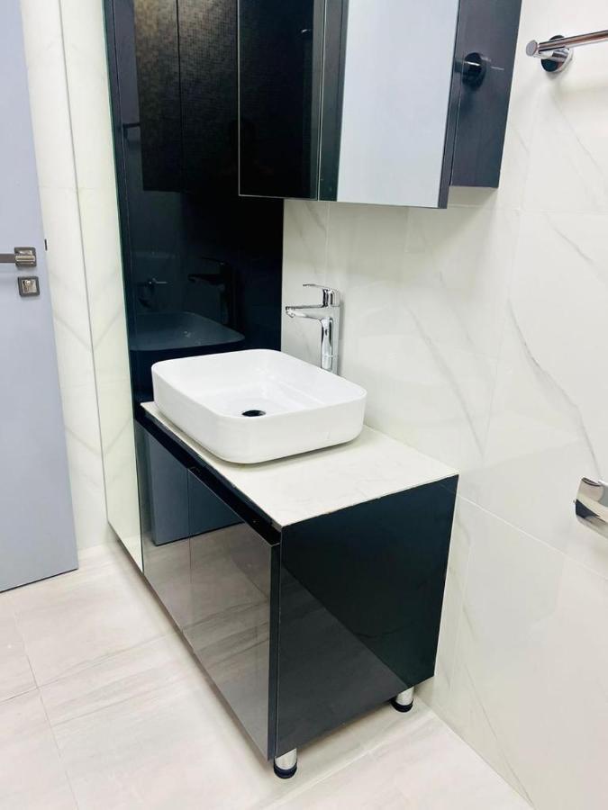 Ultra Luxury Fully Furnished 1bhk Dubái