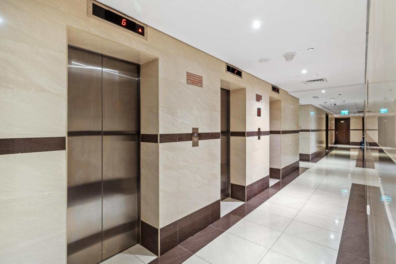 Upscale In Eagleheights, Sports * Dubaï