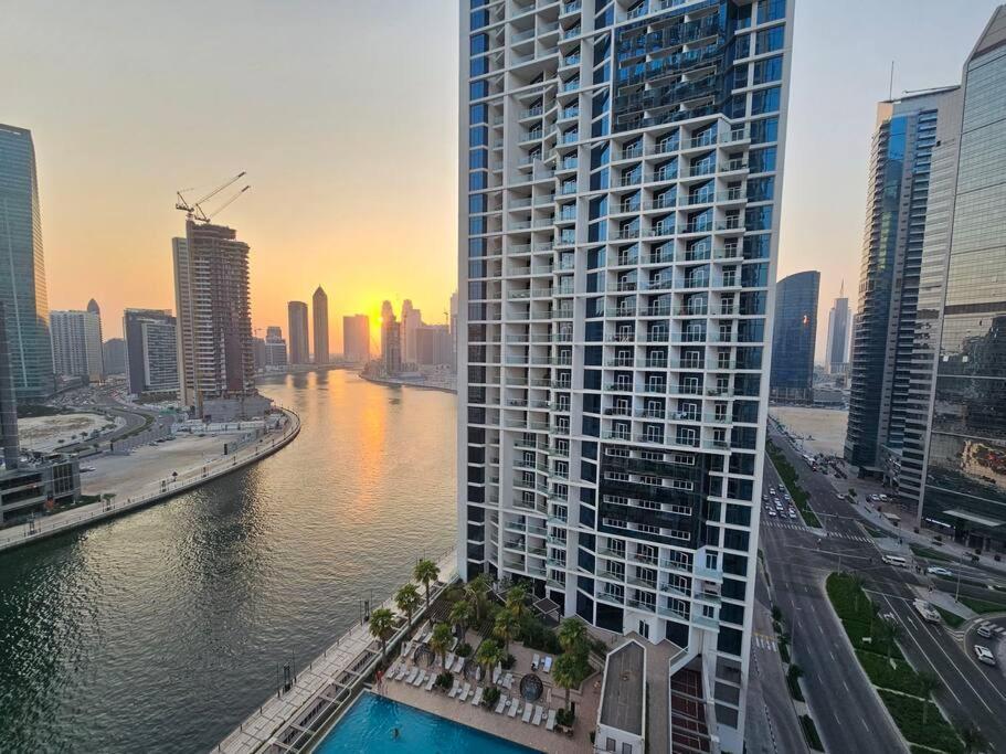 Appartement Luxury Business Bay With Breathtaking Views. *