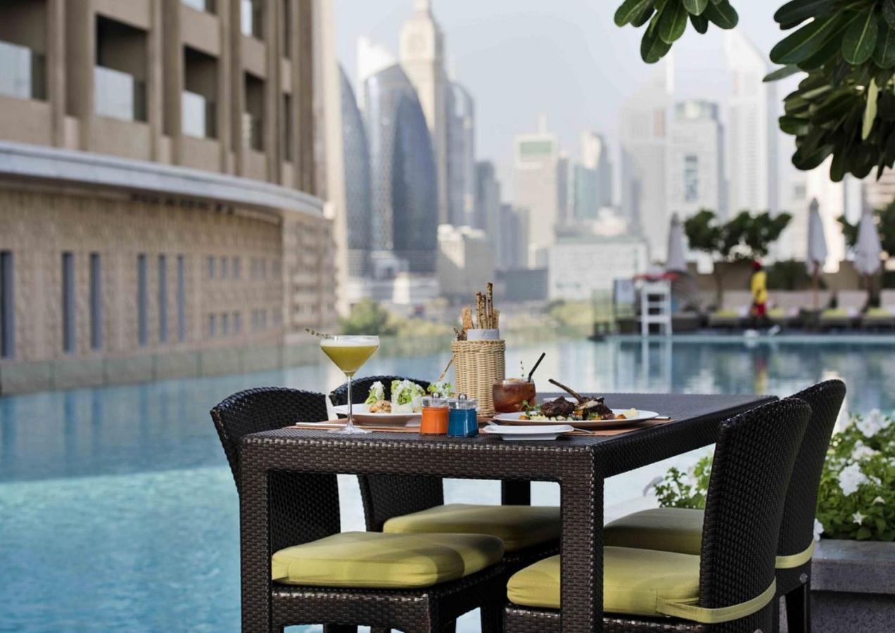 Apartamento Emaar Residences Fashion Avenue - Former Address Mall Residences By Qstay Dubái