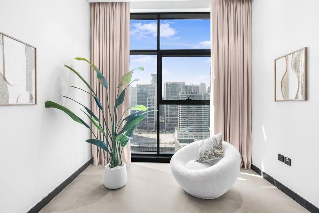 Glamorous 2 Bedroom I Panoramic Views - Business Bay I Free Wi-fi, Parking, Gym And Pool I By Meerak Appartement *