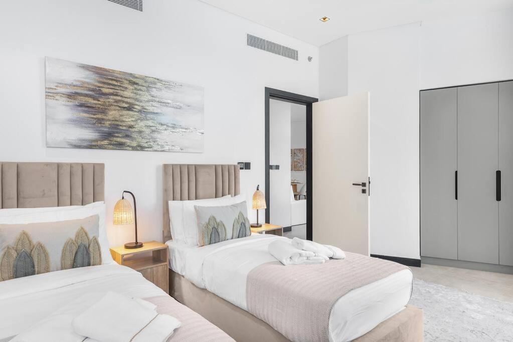 Appartement Glamorous 2 Bedroom I Panoramic Views - Business Bay I Free Wi-fi, Parking, Gym And Pool I By Meerak Dubaï