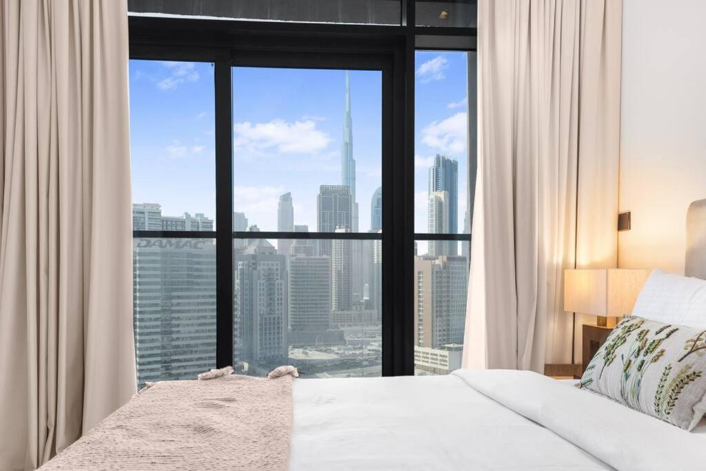 Glamorous 2 Bedroom I Panoramic Views - Business Bay I Free Wi-fi, Parking, Gym And Pool I By Meerak Appartement *
