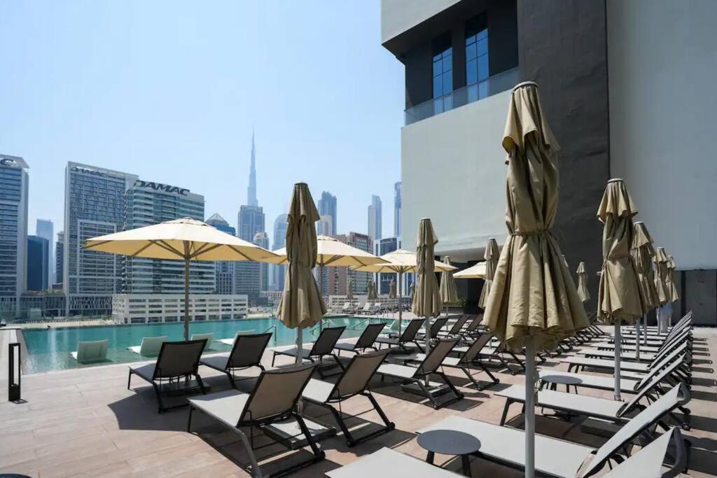 Glamorous 2 Bedroom I Panoramic Views - Business Bay I Free Wi-fi, Parking, Gym And Pool I By Meerak *