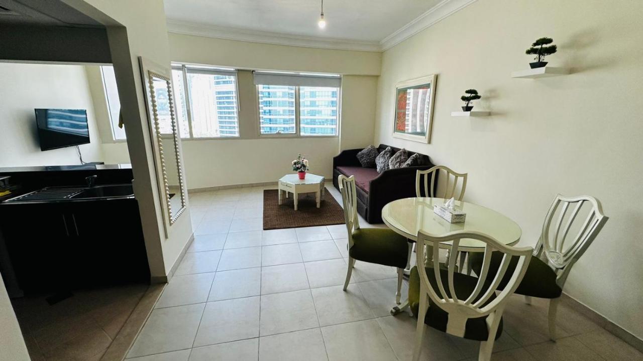 Lakeshore Towers, Cluster Y , Jlt, 1bhk *