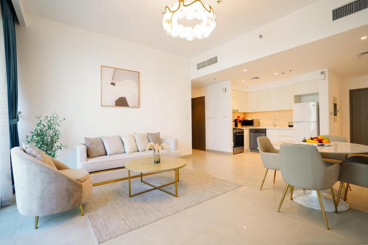Citihome-1br With Large Living In Creek Horizon Apartament Dubai