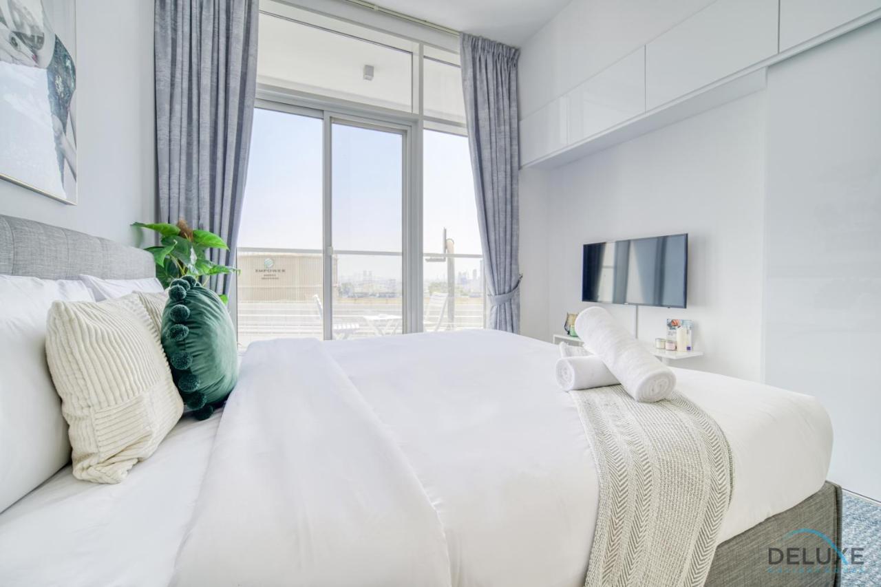 Lush In One Marina By Deluxe Homes * Dubaï