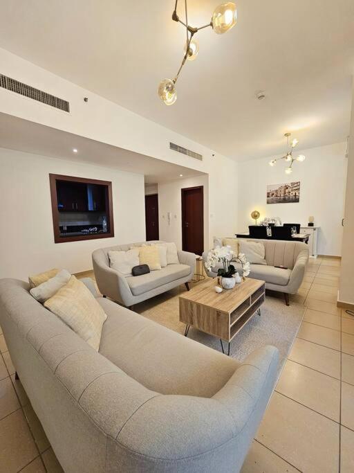Luxury Jbr 172 *