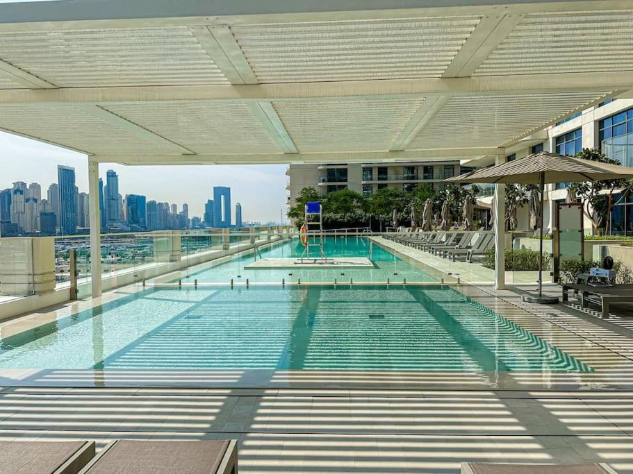 Appartement Higuests - Emaar Beachfront Haven With Majestic Marina Views *