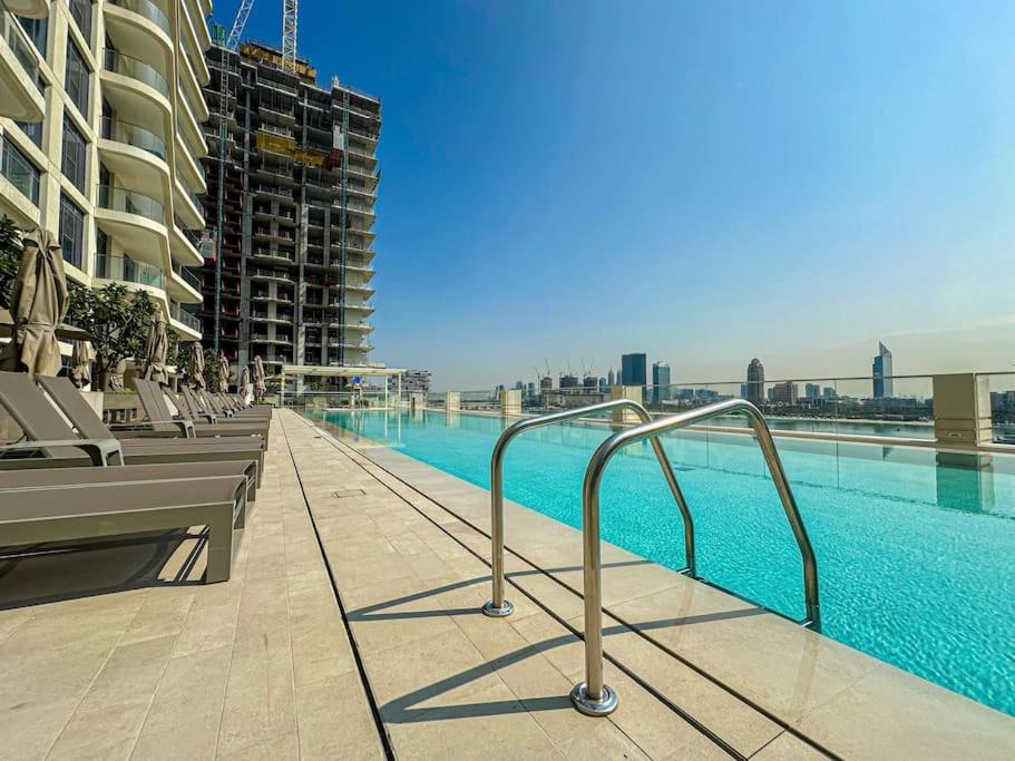 Appartement Higuests - Emaar Beachfront Haven With Majestic Marina Views Dubai