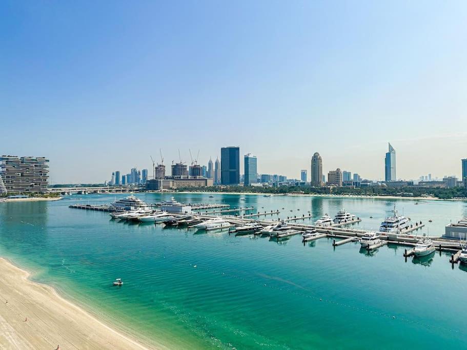 Appartement Higuests - Emaar Beachfront Haven With Majestic Marina Views Dubai